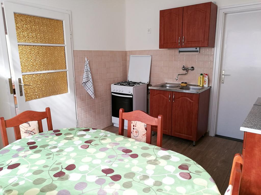 Fagyoengy Apartment Sarvar Ngoại thất bức ảnh